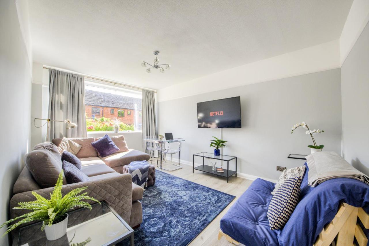Town Centre Apartment Лемингтън Спа Екстериор снимка